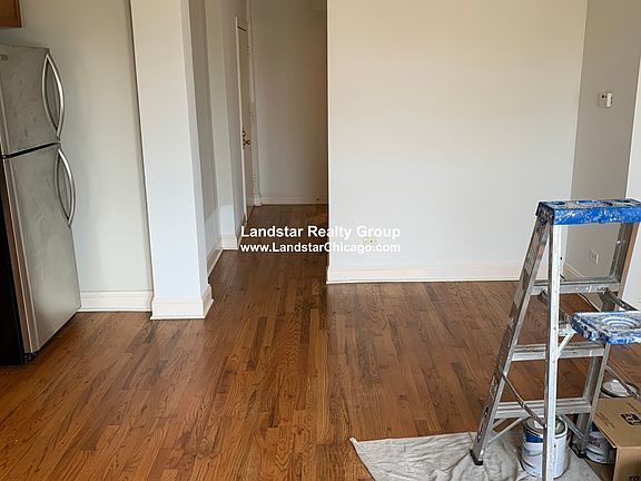 4th image of 841 W Windsor Ave APT 5B