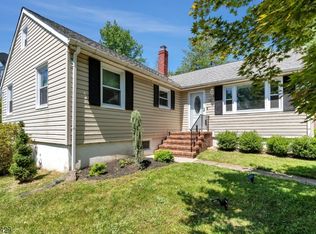 174 Ridgedale Ave, Cedar Knolls, NJ 07927
