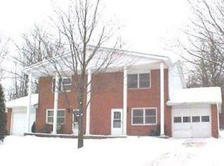 1356 W Cambridge St, Alliance, OH 44601