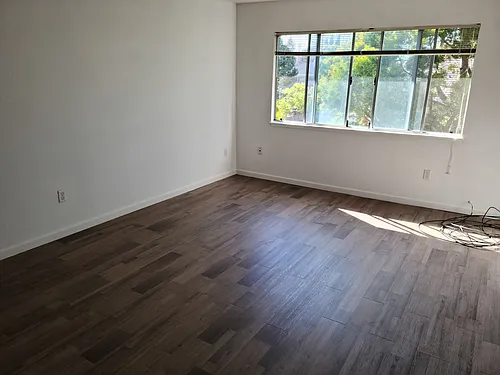 1820 Santa Clara Ave Photo 1