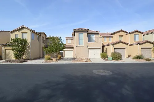 6670 Tulip Falls Dr Photo 1