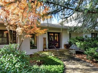 2627 Club Park Rd, Winston Salem, NC 27104