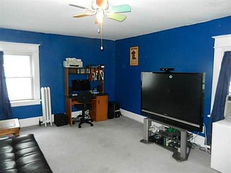 4th image of 15 Homer Ave
