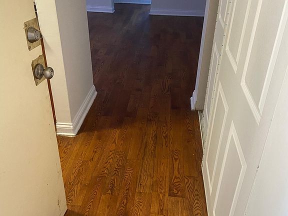 3rd image of 1626 W Estes Ave 2e #2E