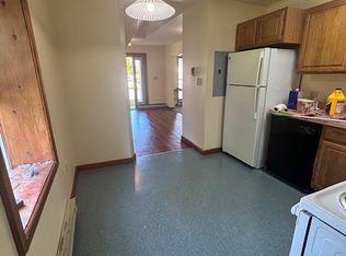 16 Pike St, Plattsburgh, NY 12901