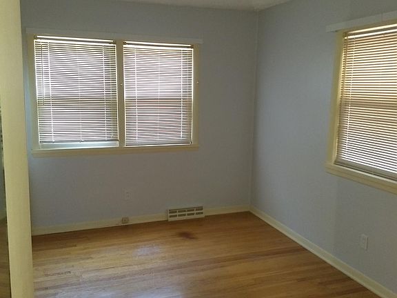 4th image of 374 Homewood Ave