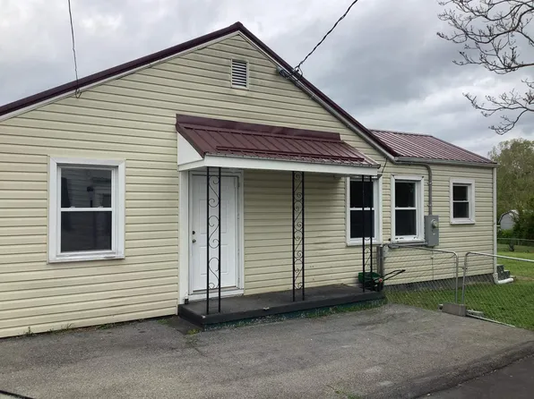 1009 Carson St, Radford, VA 24141