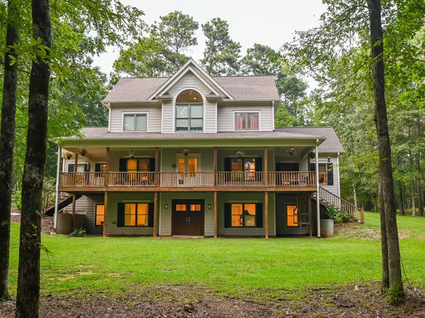 1301 Red Rd, White Plains, GA 30678
