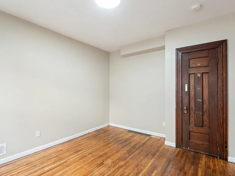 483 Alexander St #4 — Photo 21