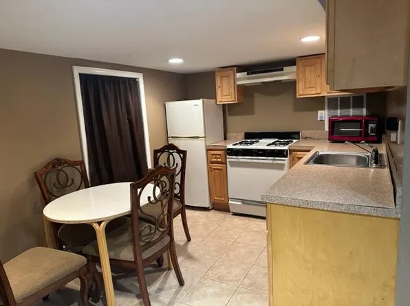 (undisclosed Address), Fort Lee, NJ 07024