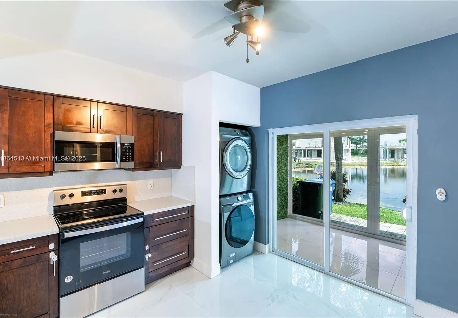 2 bed, 1140 sqft, $2,850 — Photo 1