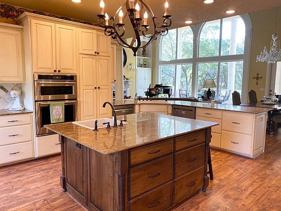 5th image of 334 Riverforest Dr