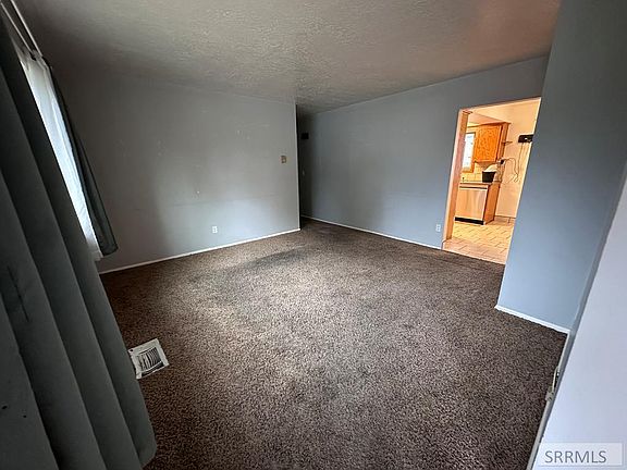 5th image of 1377 Melody Dr