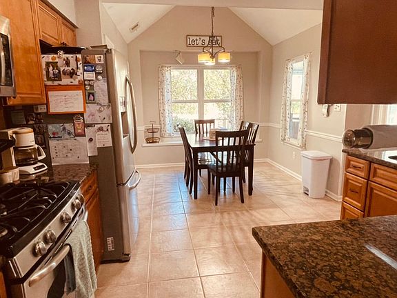 4th image of 1100 Whitewater Ct
