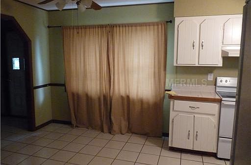 3rd image of 22458 Walton Ave