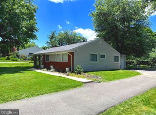 709 Harston Ln, Erdenheim, PA 19038