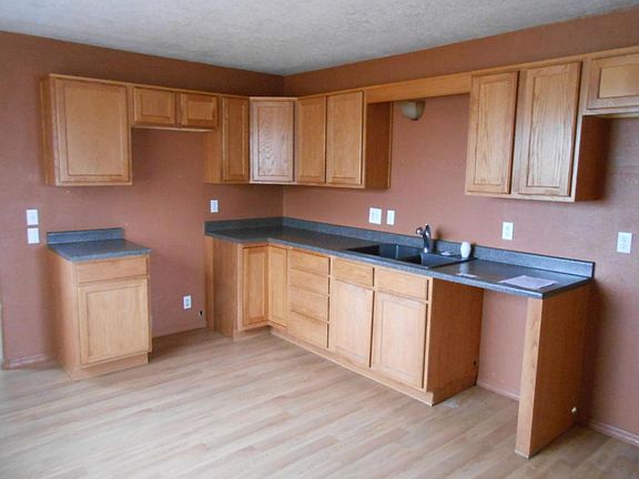 4th image of 4104 Kiva Trl