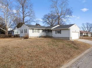 737 N Nettleton Ave, Bonner Springs, KS 66012