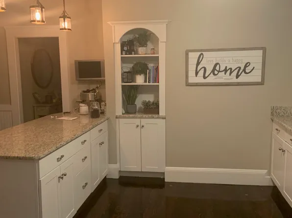 80 Trafford St #1, Quincy, MA 02169