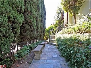 2nd image of 2509 Coldwater Canyon Dr