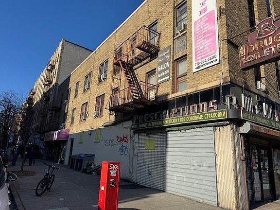 2nd image of 1901 Avenue M