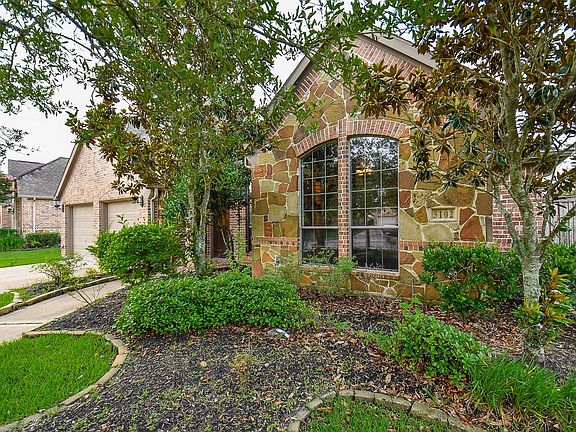 5th image of 5102 Field Briar Ln