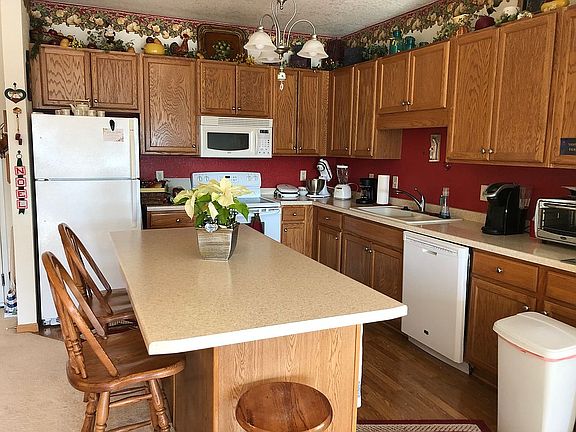 4th image of 1341 Lake Dr W APT B213