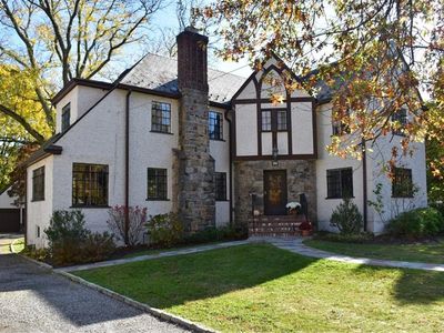 31 Hotel Dr, White Plains, NY, 10605