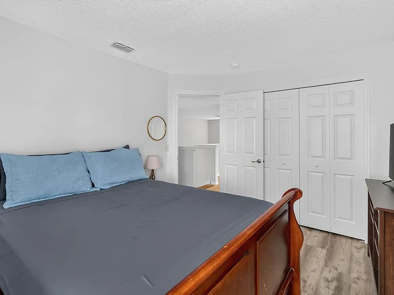 1550 Casterton Cir — Photo 21