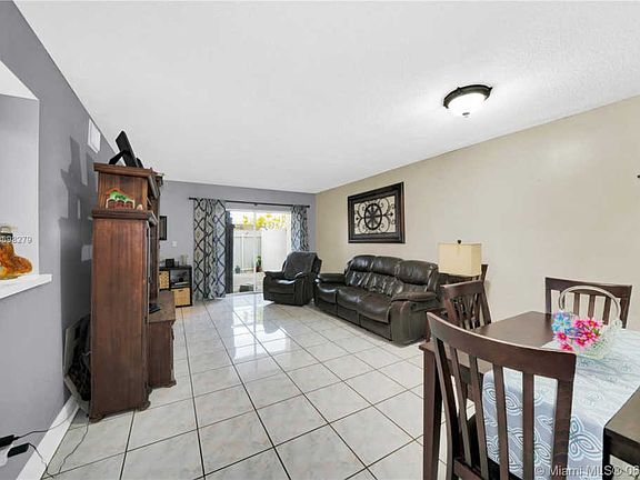 5th image of 1144 NW 125th Pl #106