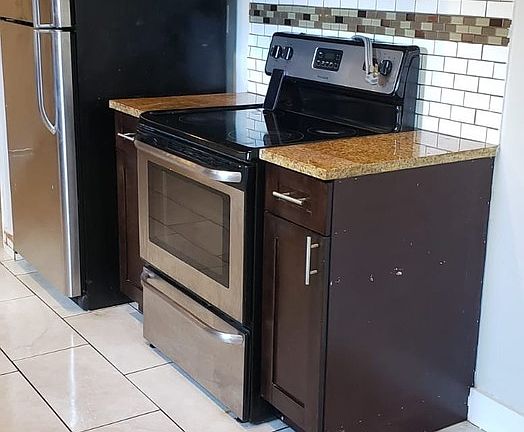 4th image of 514 W Plaza Pl