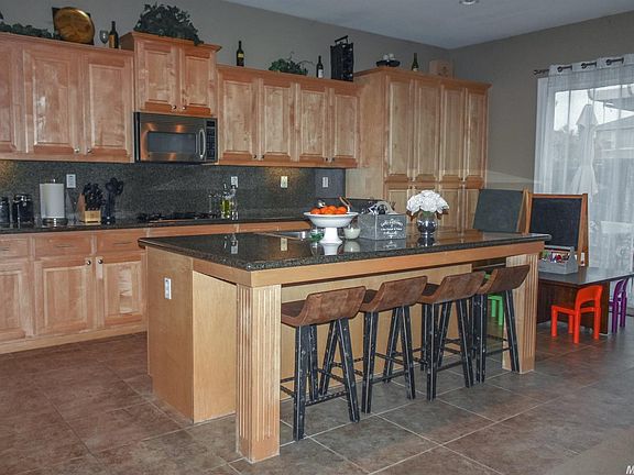 4th image of 1532 Bennington Ct