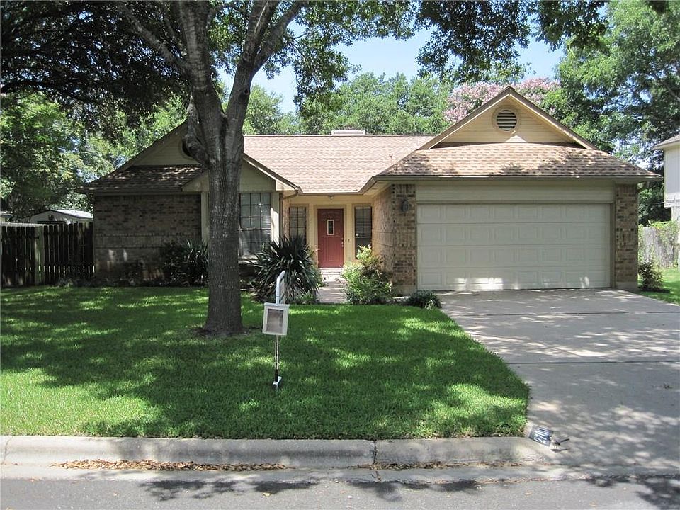 1st image of 2700 Quanah Dr