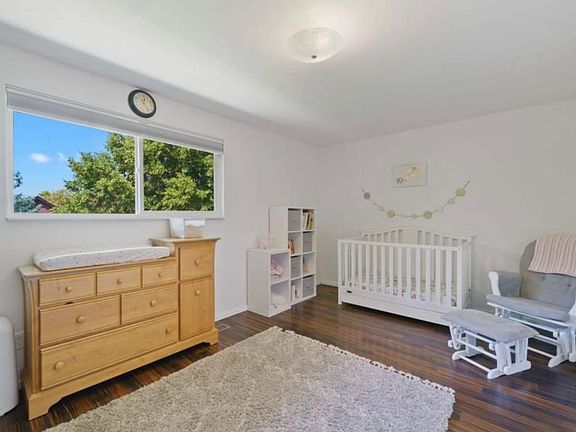 5th image of 215 S Cherry Dr Unit 10