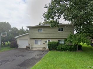 103 Clark St, Canastota, NY 13032