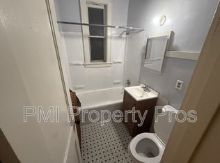 912A S 21st St, Milwaukee, WI 53204