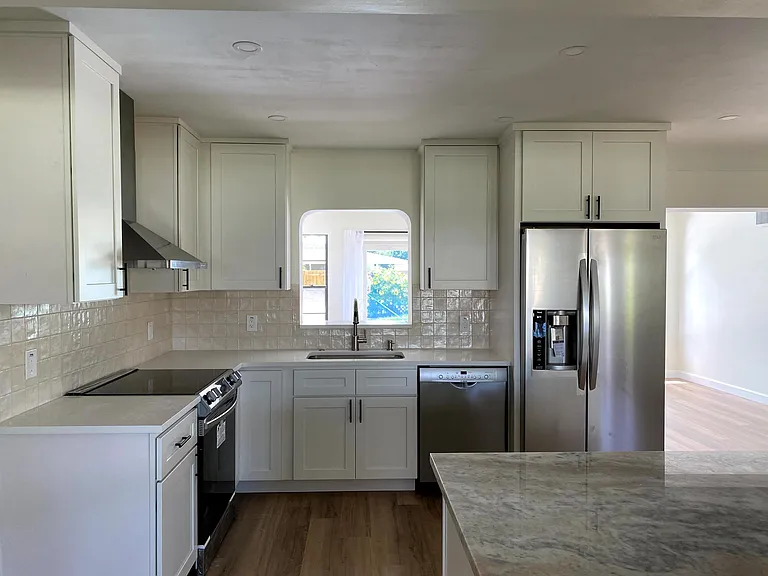 6325 Canton St S — Photo 10
