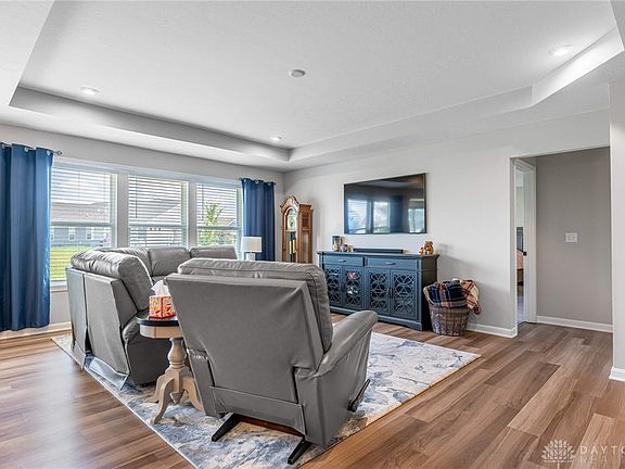 4th image of 4159 Forestedge St