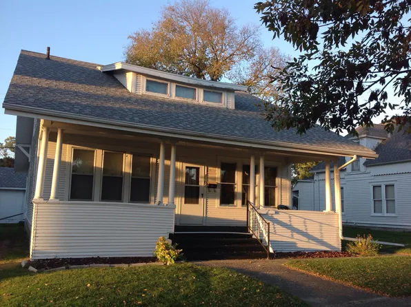 1107 Iowa Ave, Dunlap, IA 51529