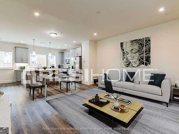 3rd image of 351 Hill St SE Unit 3