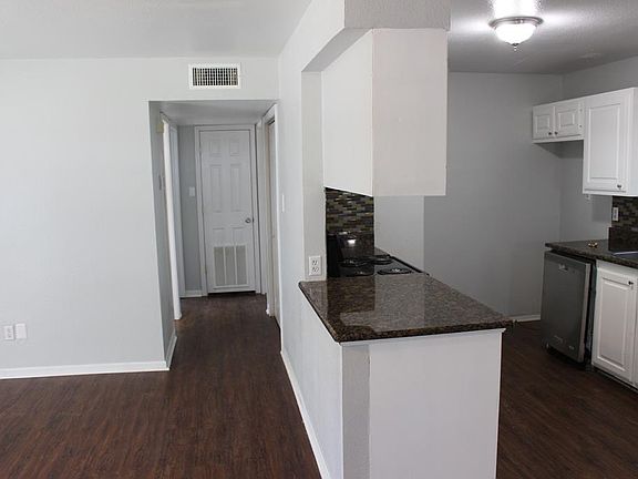 5th image of 175 Falcon Ave