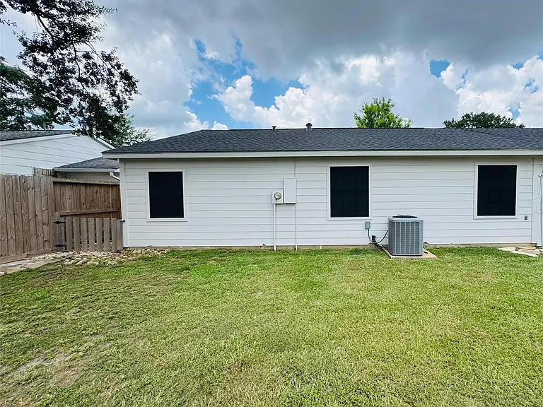 24131 Four Sixes Ln — Photo 17