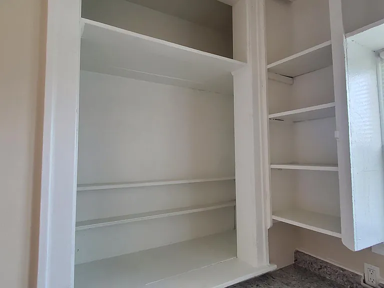 3345 Hogarth Ave #2 — Photo 28