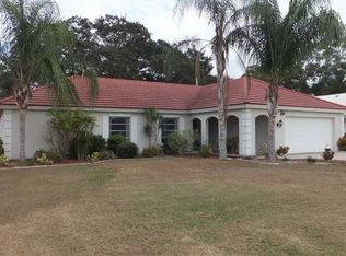 3751 Village Green Dr, Sarasota, FL 34239
