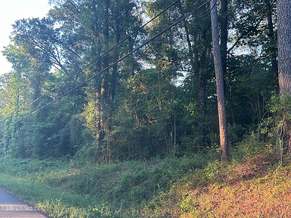 2nd image of 0 Lakeside Dr