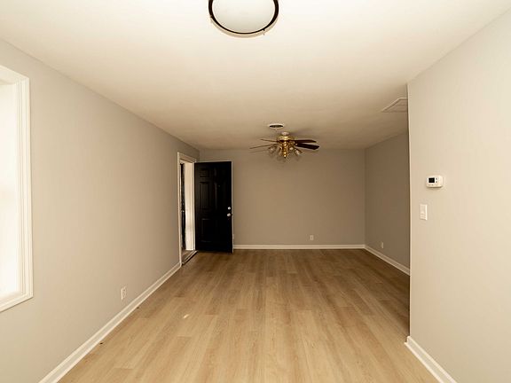 3rd image of 1021 Sharpe Ave #A1