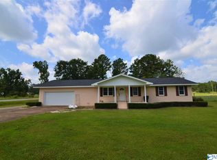 1401 Cove Creek Dr, Gadsden, AL 35905