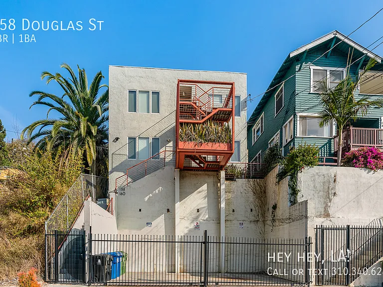 158 Douglas St — Photo 20