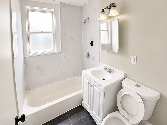2nd image of 281 Schley St Floor 1