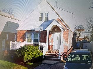 11843 231st St, Cambria Heights, NY 11411